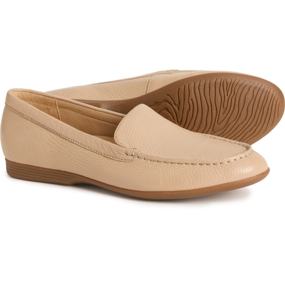 🔹️Dansko🔹️ Sand Tumbled  Lorri Leather Slip-on  Women Loafers - Picture 1 of 6